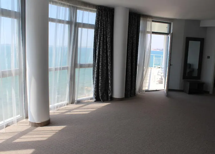 Moonlight סבטי ולאס