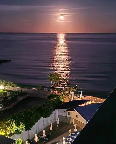 מלון Moonlight סבטי ולאס