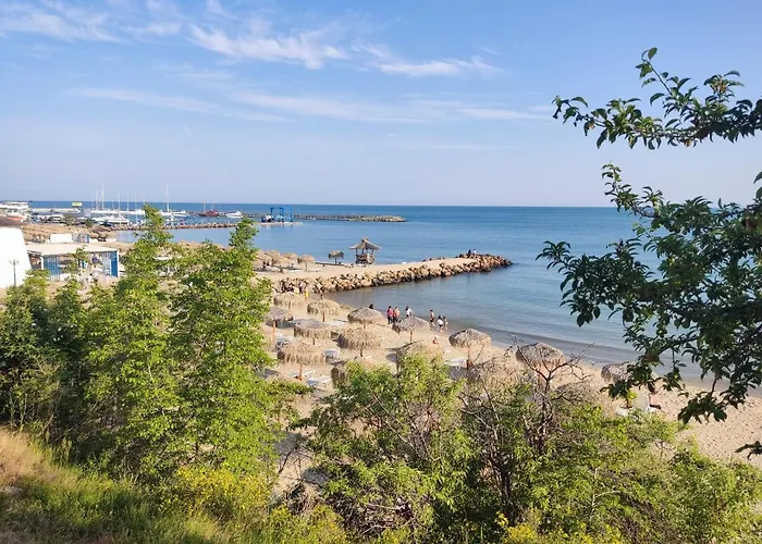 Moonlight מלון סבטי ולאס