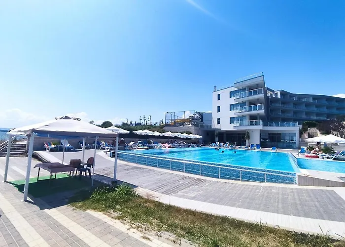 Moonlight מלון 5*