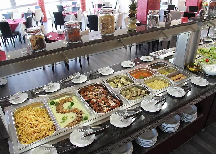 Moonlight מלון 5*