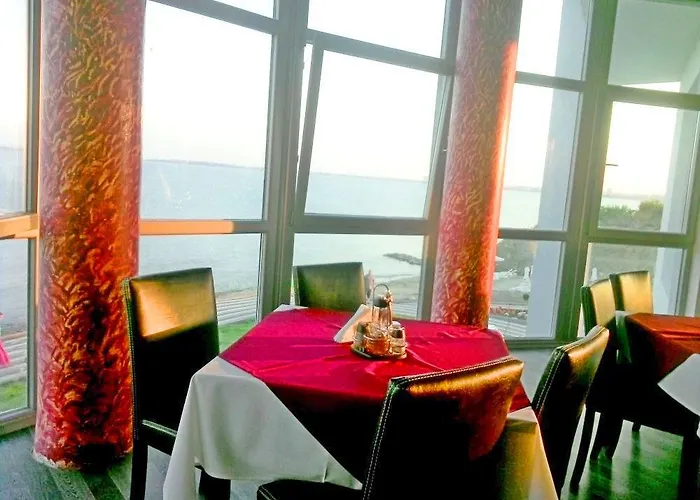 Moonlight מלון 5*